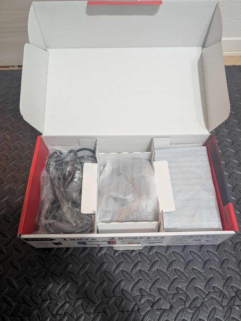 【美品】Nintendo Switch ネオンブルー/レッド 本体