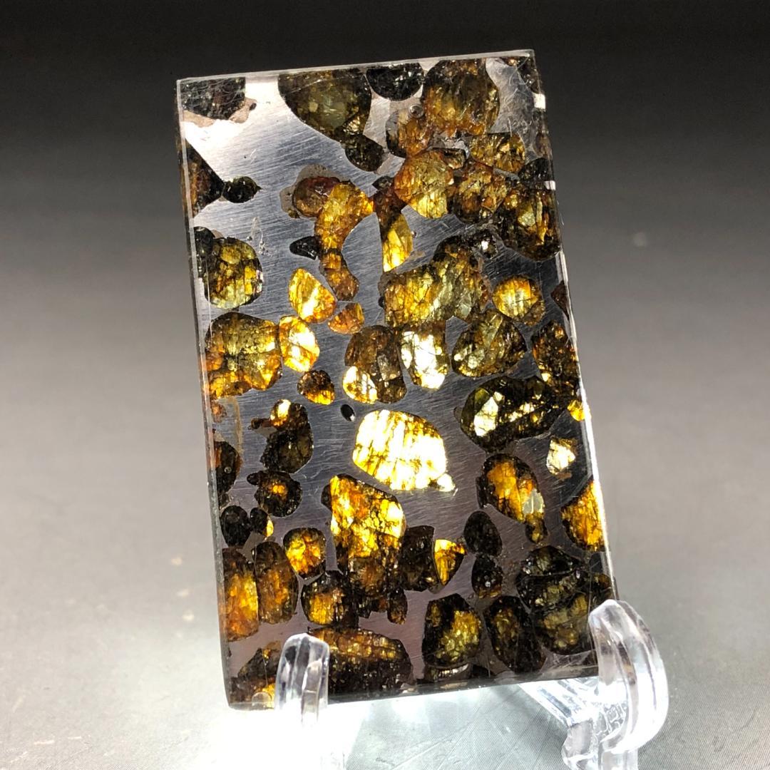 エ*７様 パラサイト隕石 隕石　石鉄隕石　セリコ隕石 美品　重さ約12ｇ　共箱