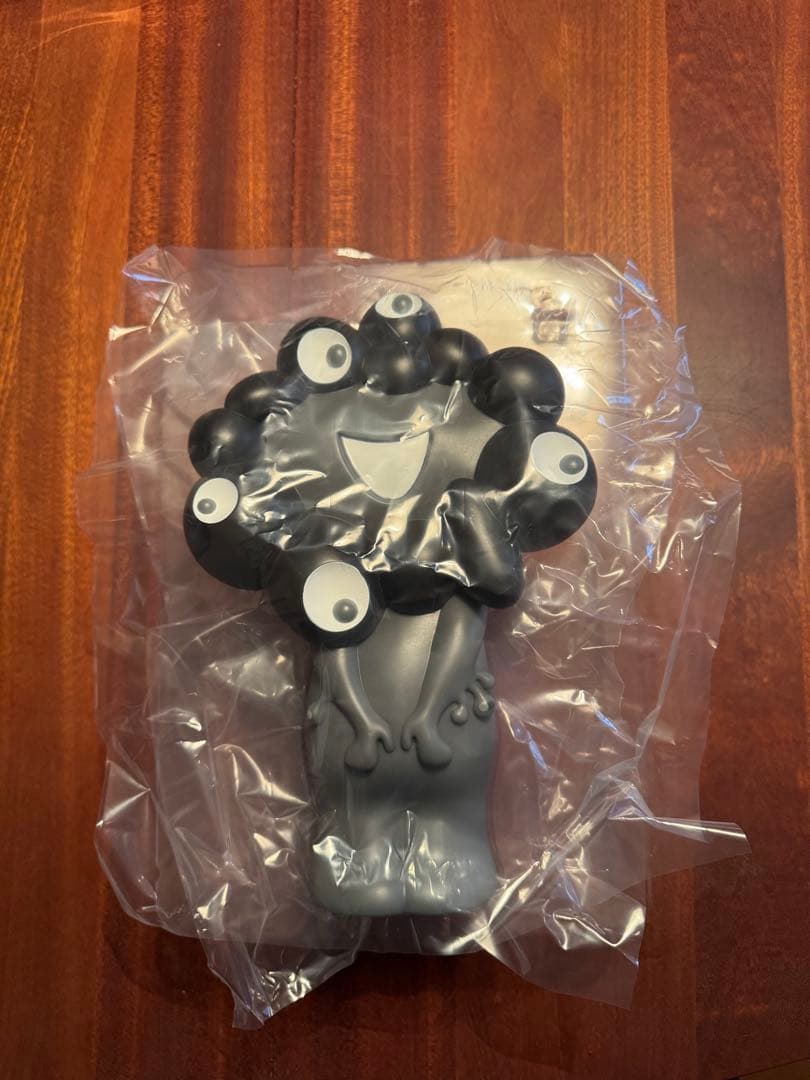 ミャクミャク　貯金箱