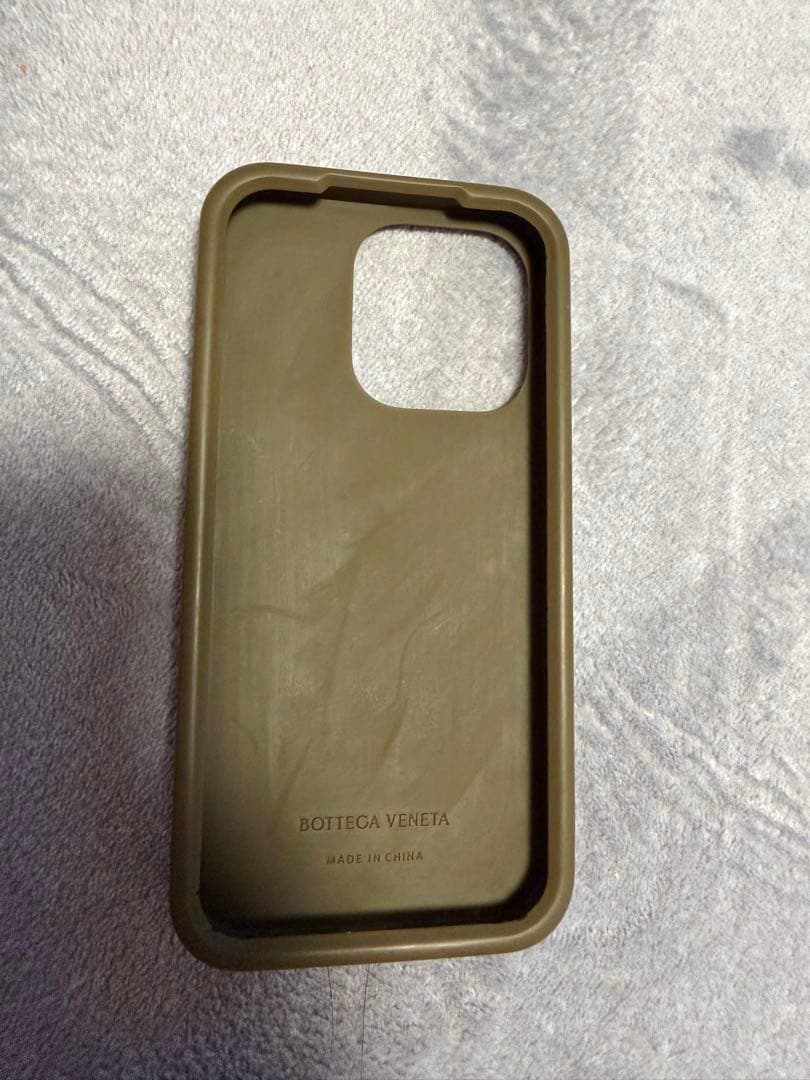 ボッテガヴェネタ　iPhoneケース　iPhone14pro カーキ