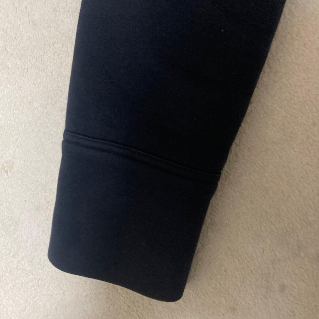 定価14万　MONCLER ネイビー フード付き ダウン　スウェットジャケット