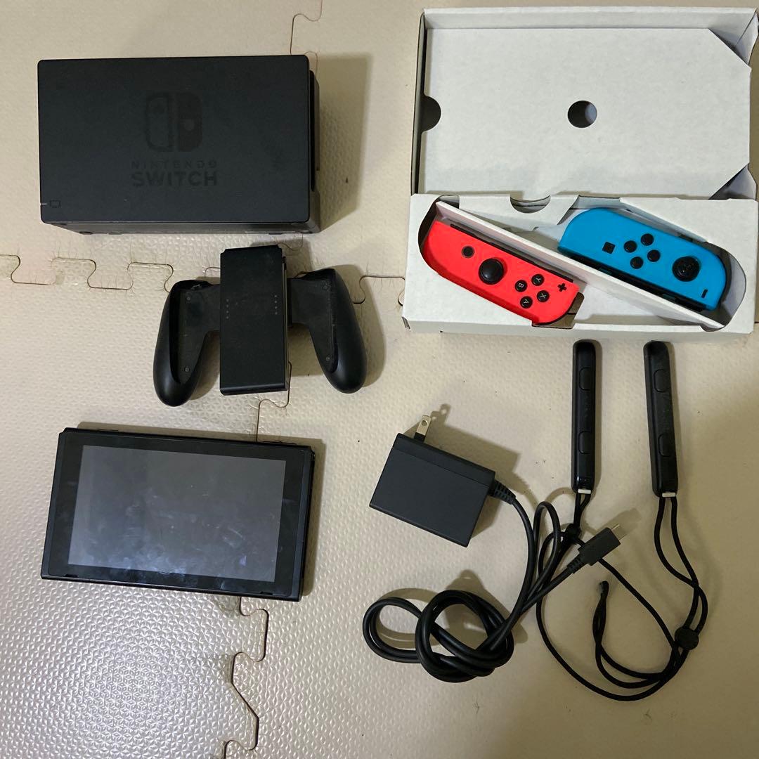 Nintendo Switch 本体 赤/青 Joy-Con（左不備あり）