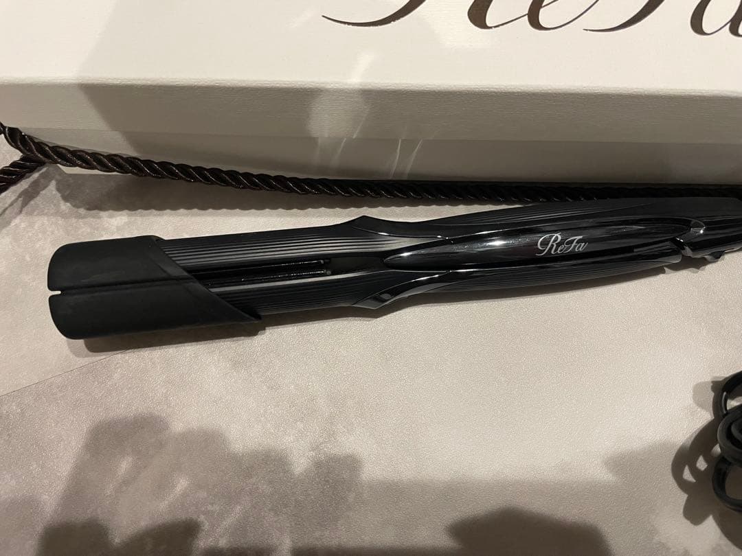 リファ　ストレートヘアアイロン