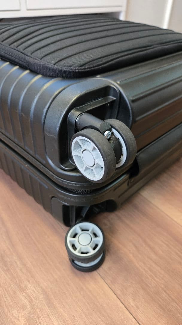 RIMOWA リモワ SALSA DELUXE サルサデラックス 32L 黒