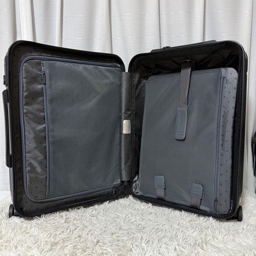 ⭐️新品未使用⭐️ RIMOWA　エッセンシャルスリーブ　キャリーケース　ブラック