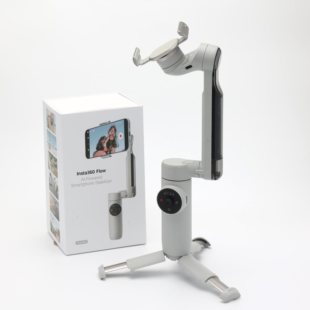 【美品】Insta360 Flow スマホ用ジンバル 3軸手ブレ補正 AI追尾