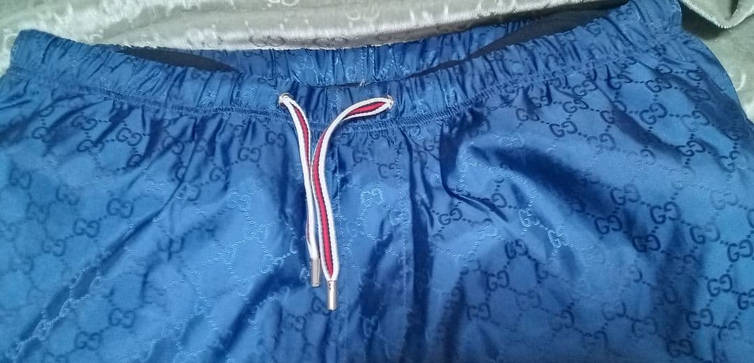 GUCCI ハーフパンツ　М　スイムパンツ 水着 海パン ショートパンツ　シマ柄