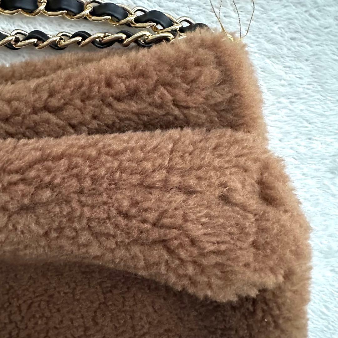 未使用品　ヴィオラドーロ ELMO エコムートン チェーンショルダートートバッグ