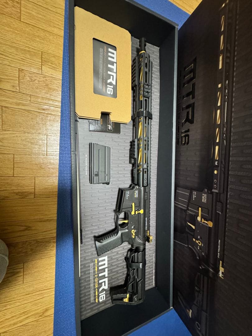 MTR16 ガスガン ブラック/ゴールド