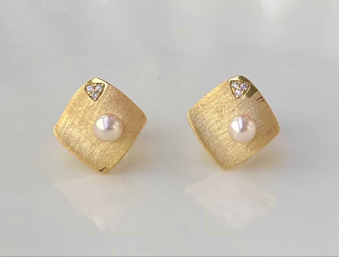 あこや真珠 絶品照り 高品質 s925ピアス ベビーパール ヘアライン加工 上質