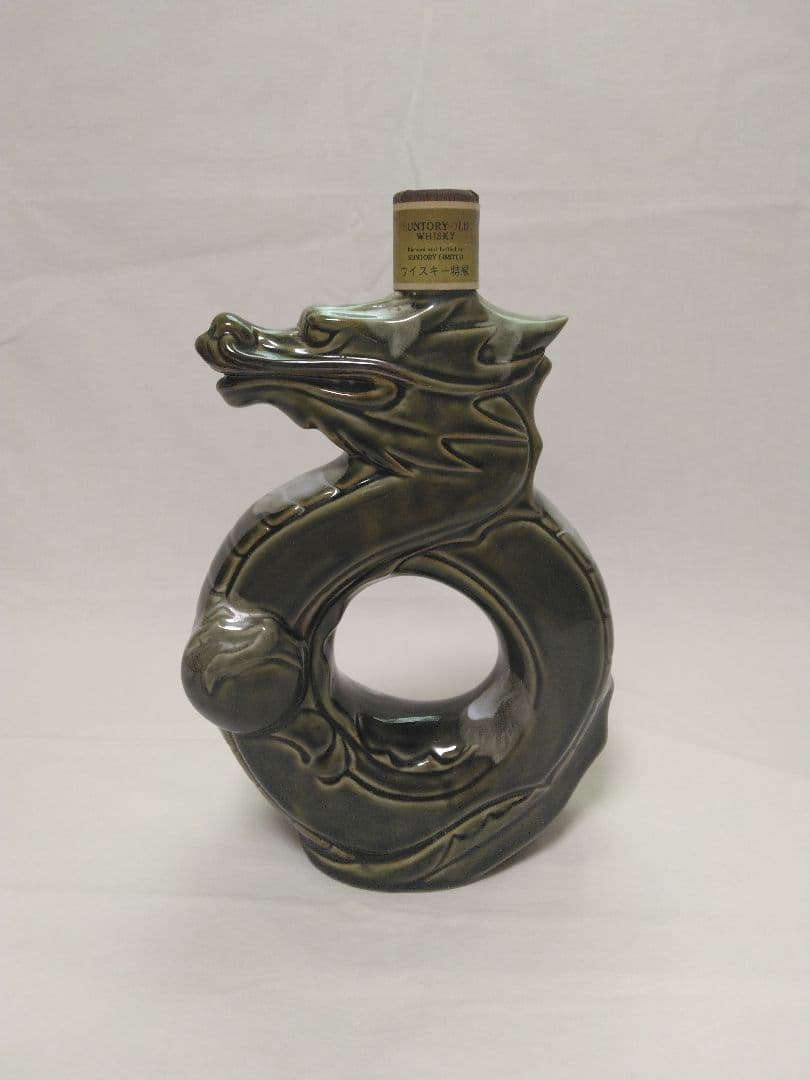 サントリーウィスキー干支ボトル〈辰歳〉