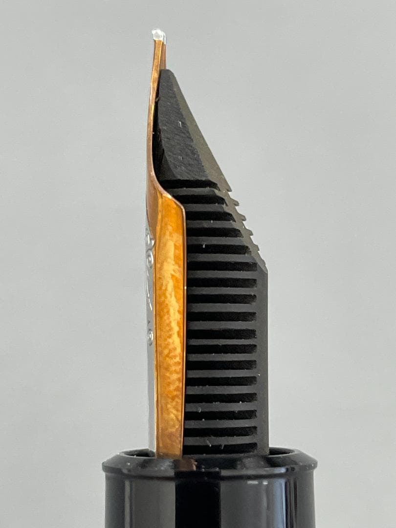 【未使用】モンブラン万年筆149 14C なで肩 首軸一体型 エボナイト芯