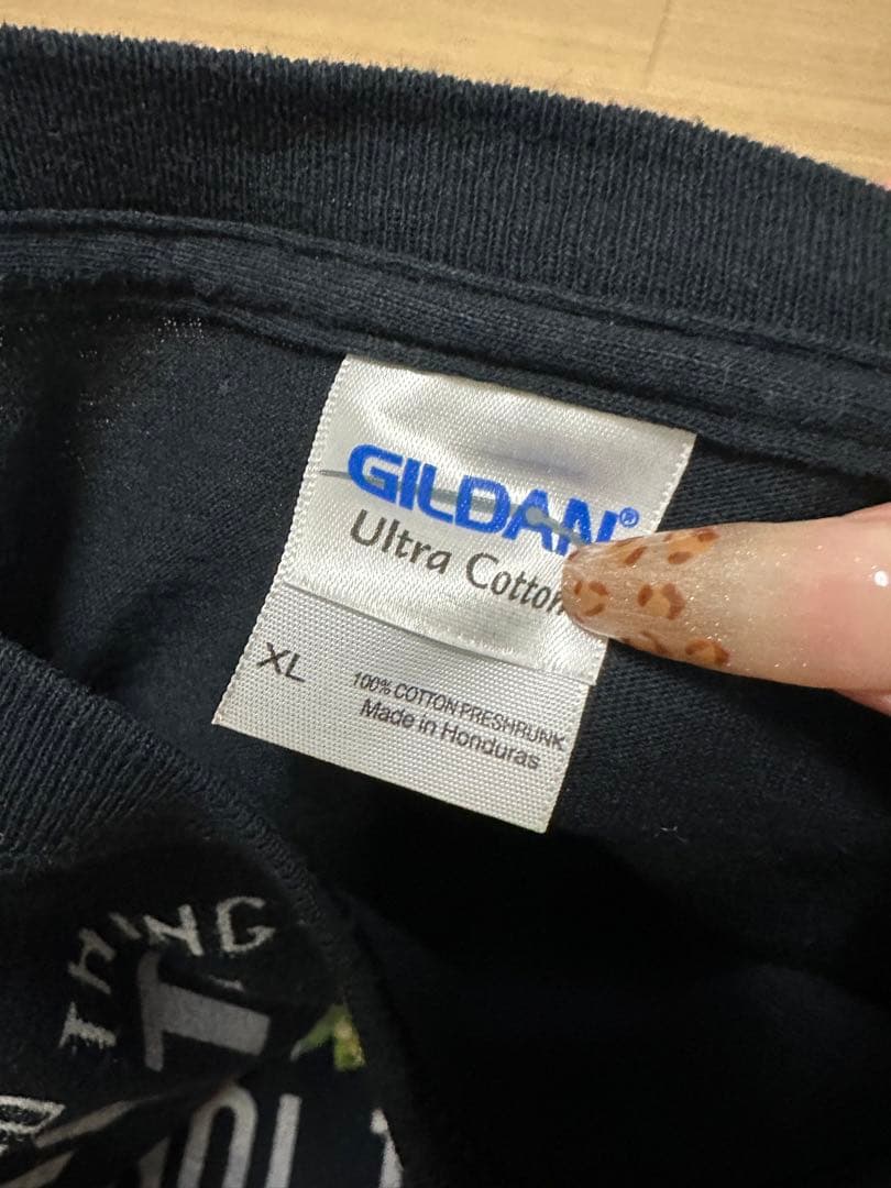 モトリー・クルーの2015年ファイナルツアーTシャツ2枚とパーカーのセット