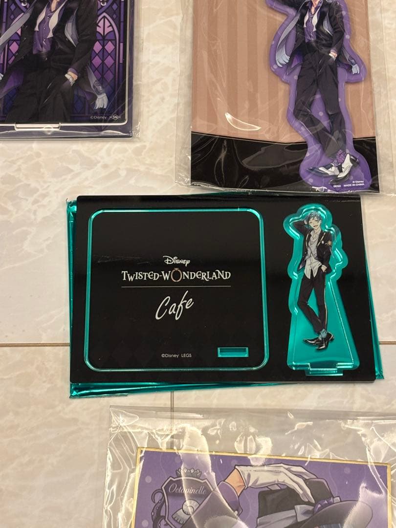 ツイステ　フロイド　まとめ売り