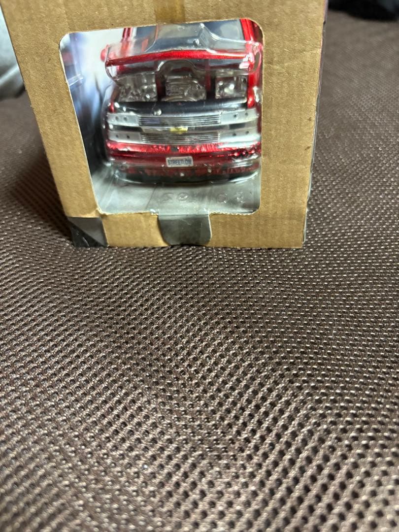 Jada toys 2001 Chevy Astro Van ローライダー