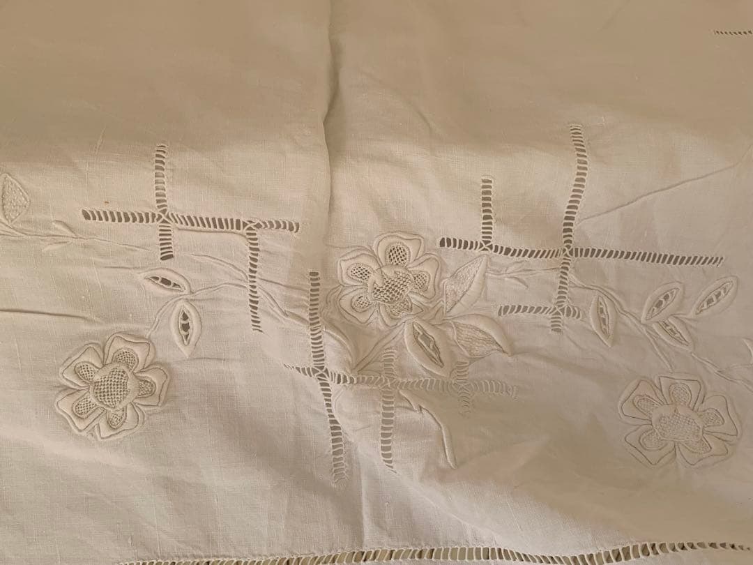 フランスアンティーク　手刺繍　生地　リメイク　ディスプレイ　ブロカント