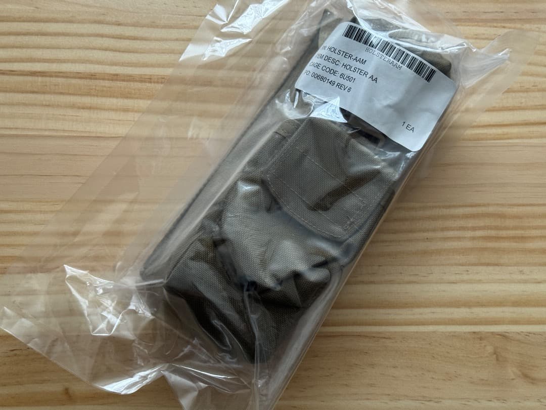 新品 実物 IZLID 1000P Infrared Laser ポーチ カーキ