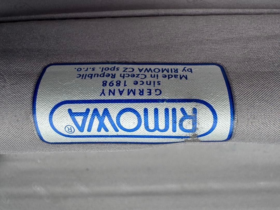 RIMOWA シルバー 大型104L