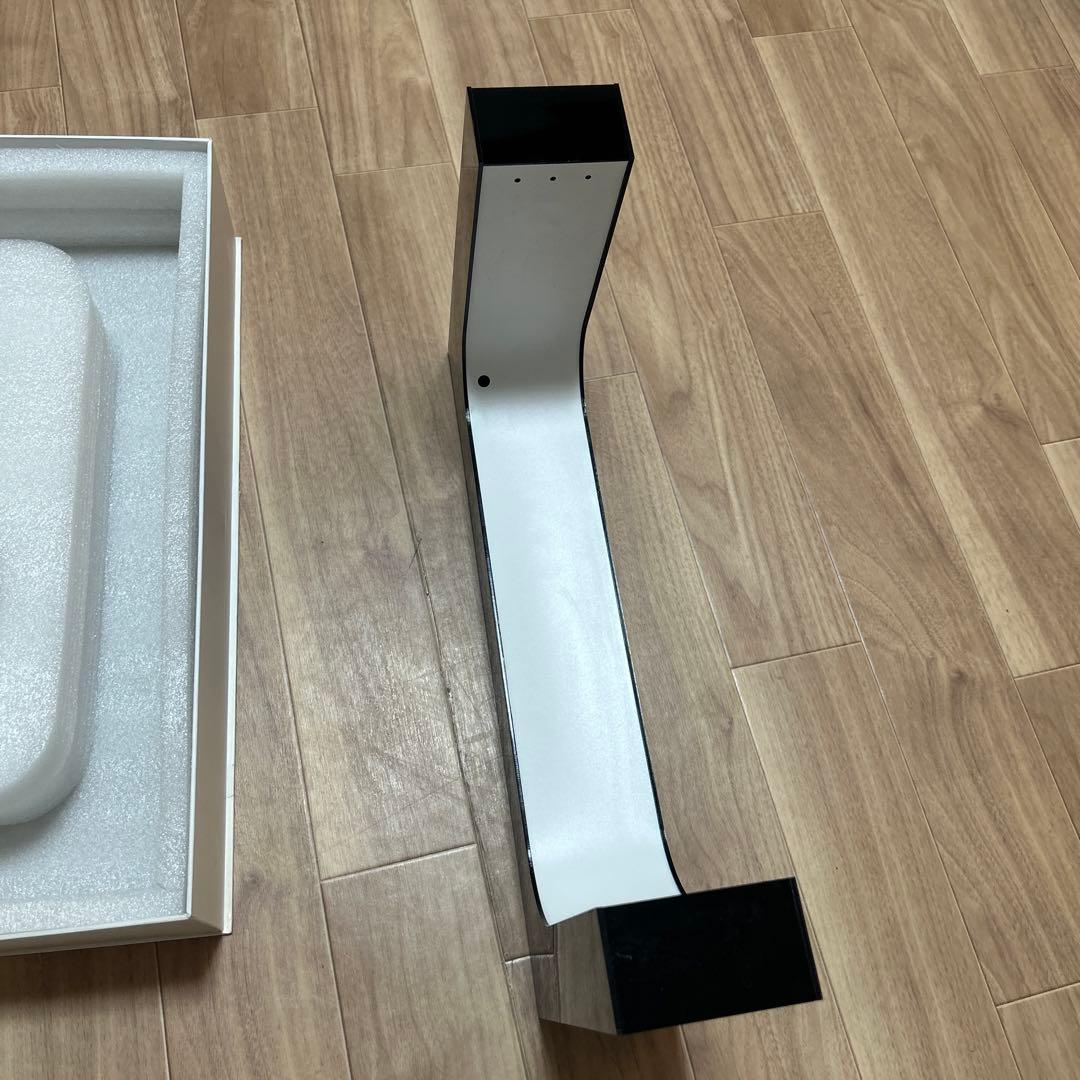 HYPELEV スニーカー展示　ディスプレイ　浮遊