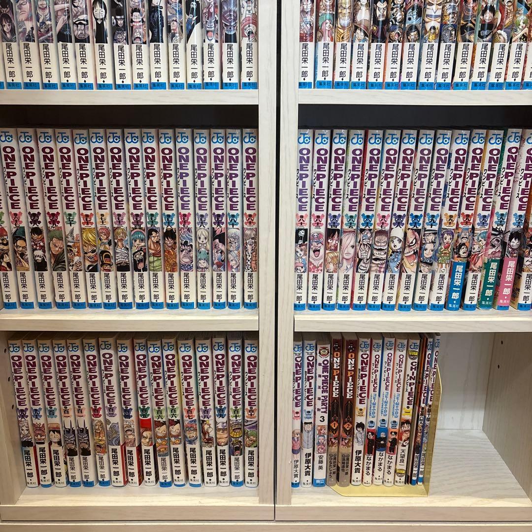 ワンピース全巻1〜111巻＋ワンピース公式ファンブック、映画付録（14冊）