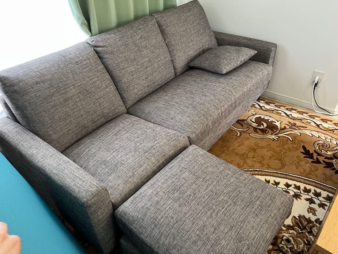 【10/15まで】グレー ファブリック ソファ＋オットマン＋クッション付き