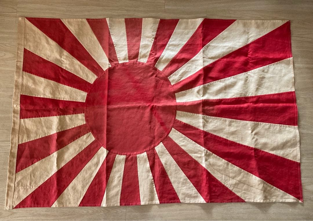 日本軍　日本海軍　軍艦旗