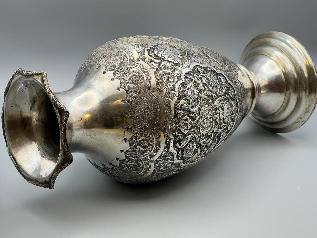 銀製　ライオンマーク　三越　銀花瓶　花入れ　手彫　銀細工　重量約820g