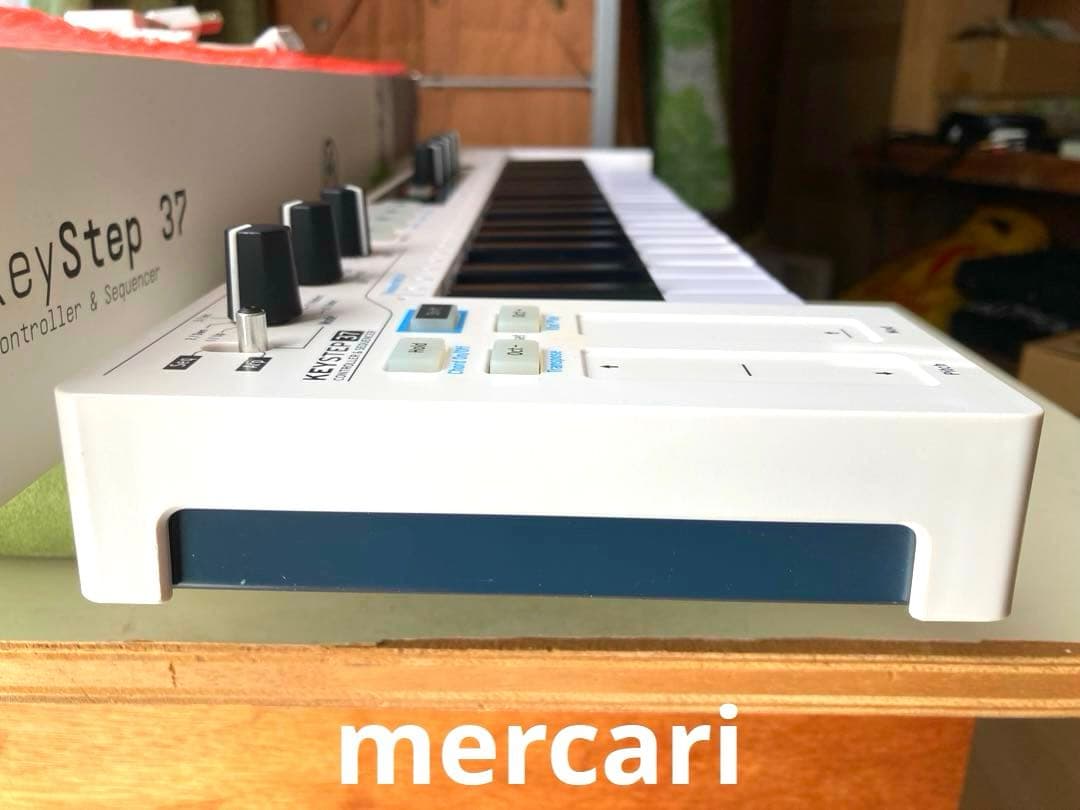 ARTURIA ( アートリア ) KEYSTEP 37 MIDIキーボード