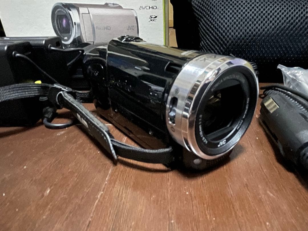 JVC GZ-E265 ビデオカメラ AVCHD おまけ多数