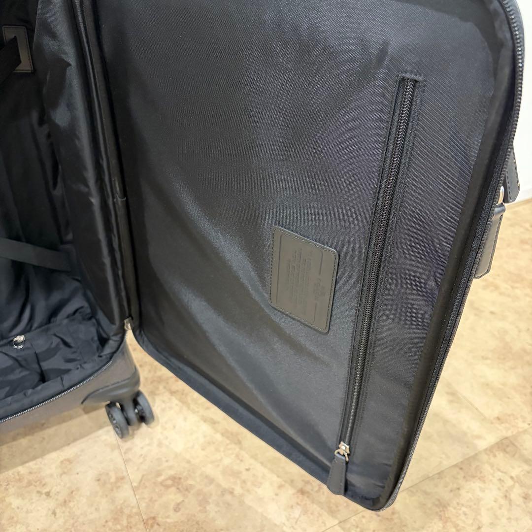 COACH コーチ 2輪 キャリーケース スーツケース