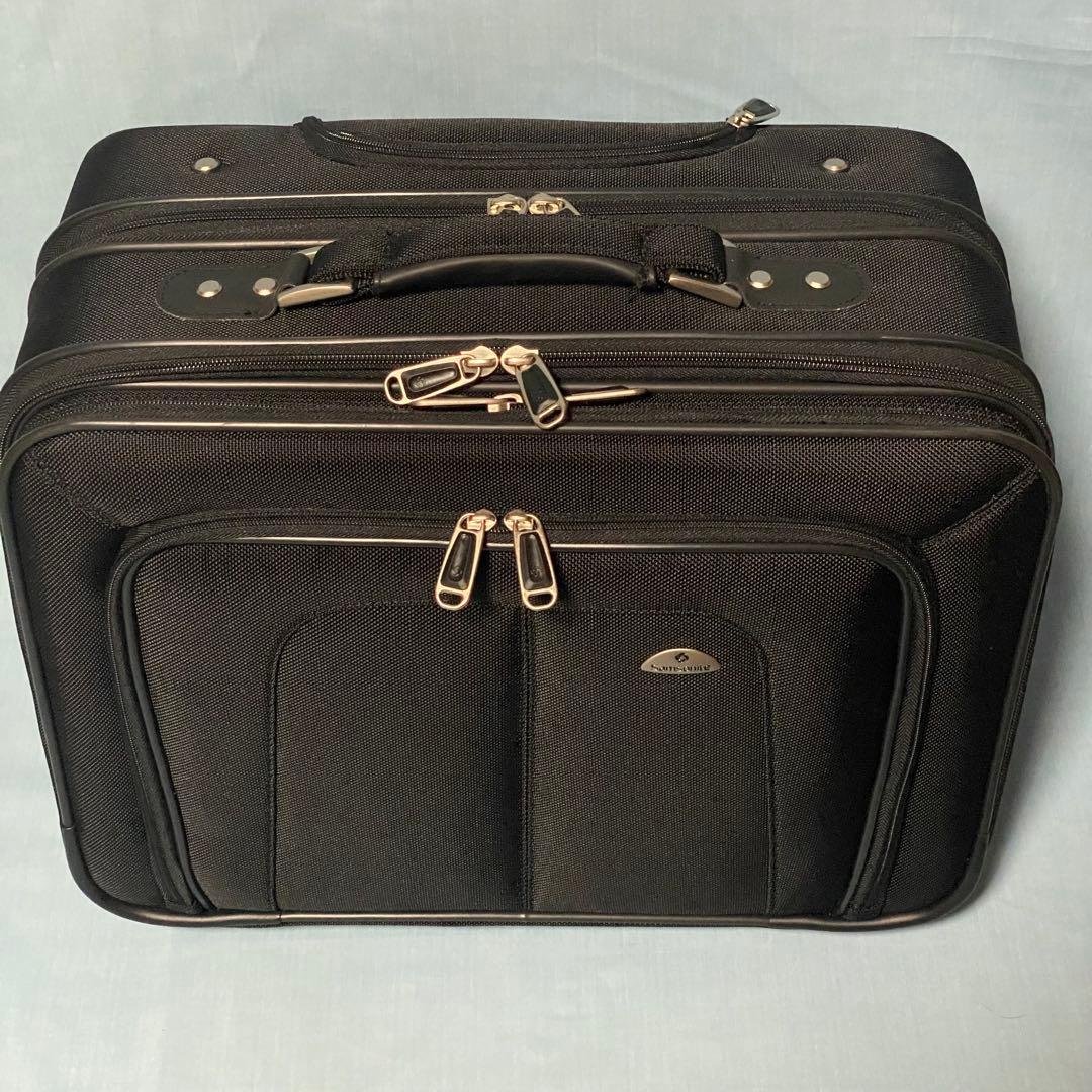 Samsoniteサムソナイト　ビジネス　出張　ソフトキャリーケース