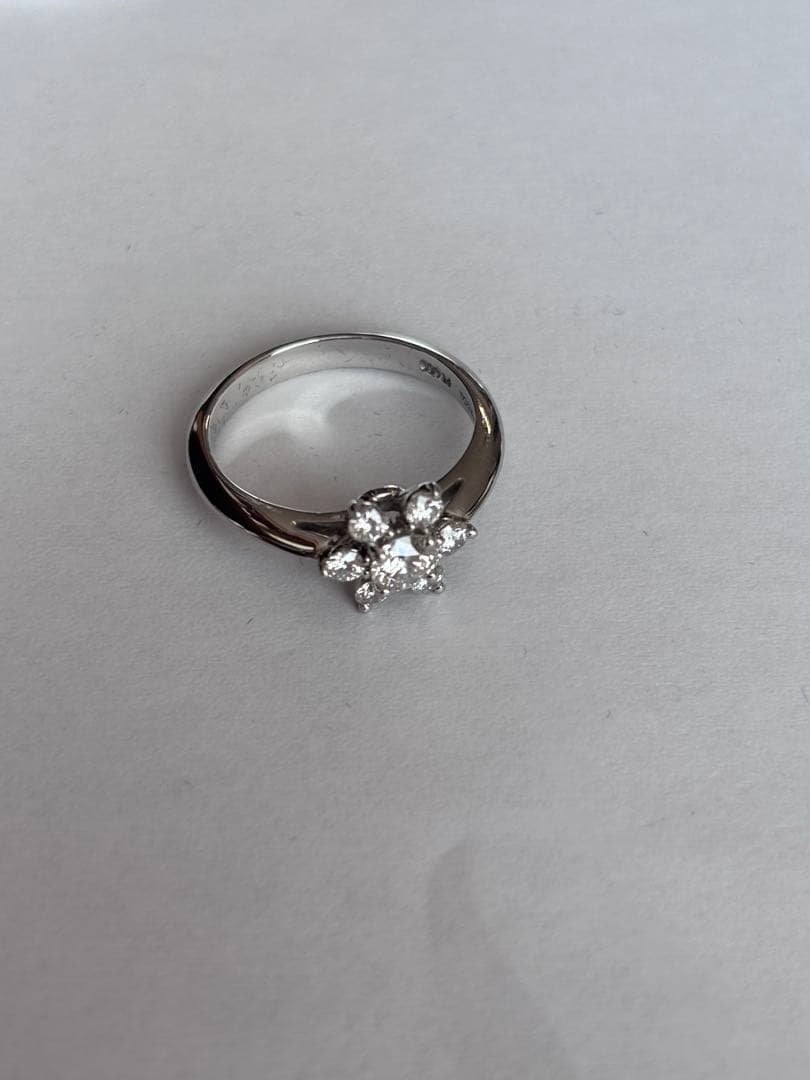 Tiffany & Co. プラチナ ダイヤモンドリング