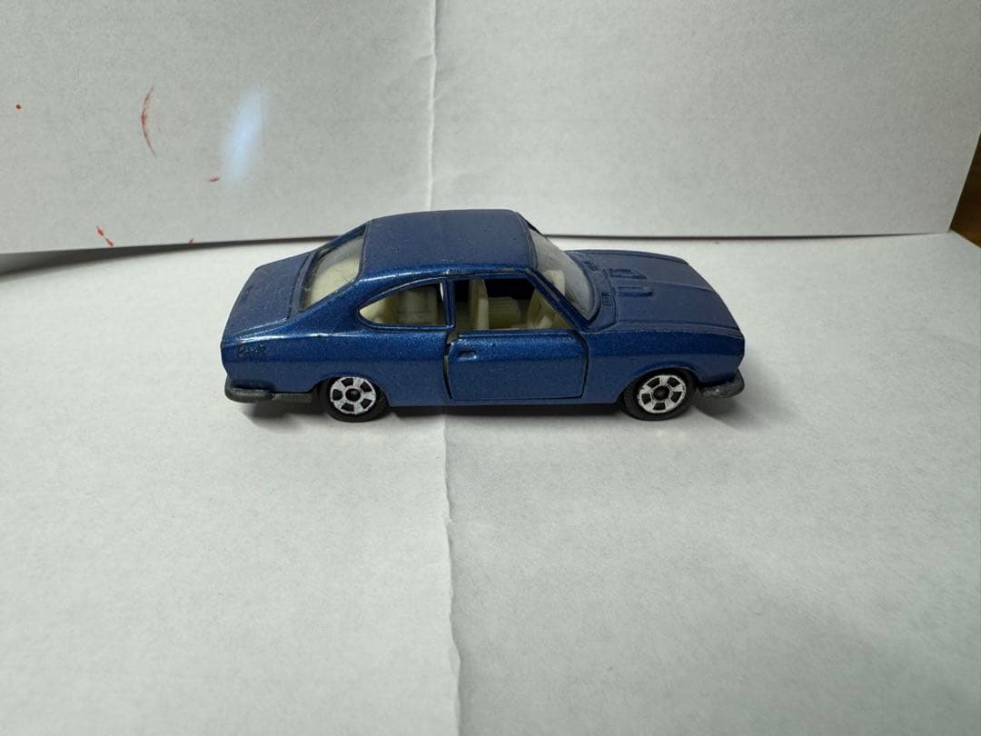 トミカ 香港製 マツダ カペラ 箱無し