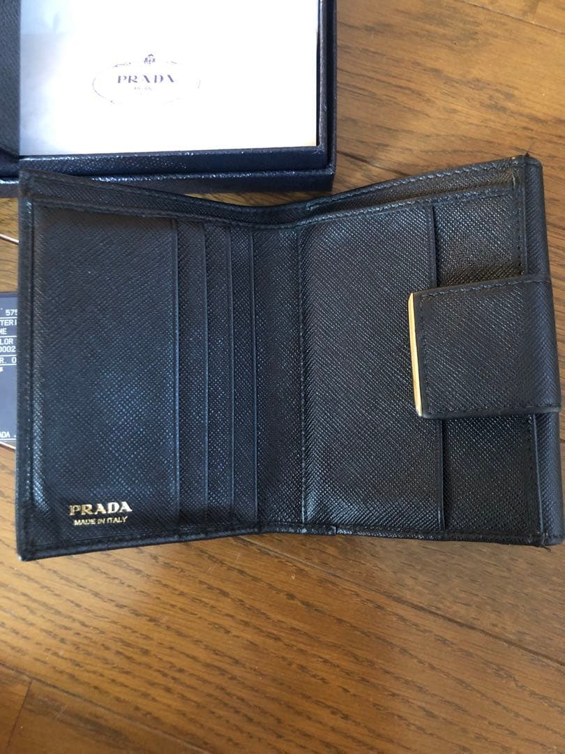 PRADA サフィアーノレザー 二つ折り財布 ブラック