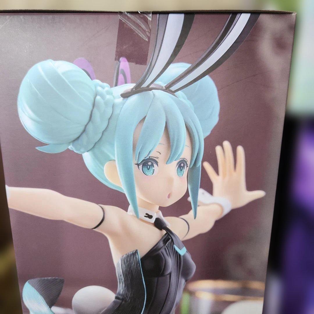 オススメプライズ10連単！　#白るまんどのフィギュア