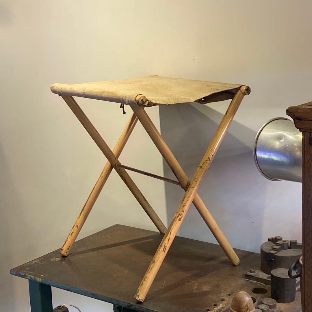 座面がキャンバス地のフォールディングチェア 折りたたみ椅子 アンティーク