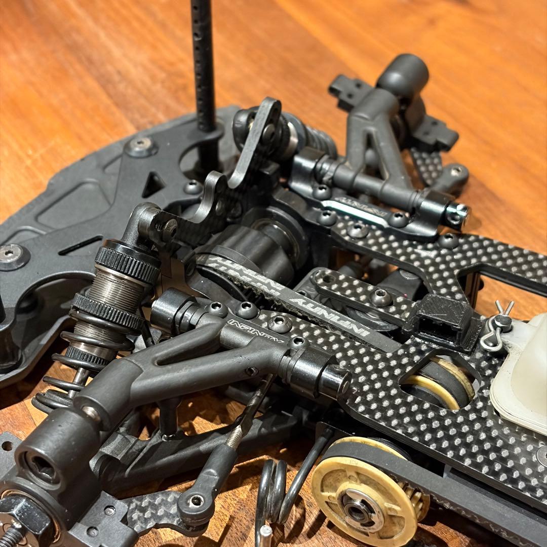 INFINITY IF15 1/10GP ツーリングカーシャーシ