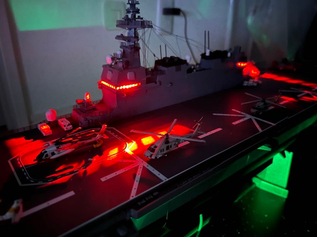 【完成品】護衛艦いずもをつくる ディスプレイケース アダプター付き