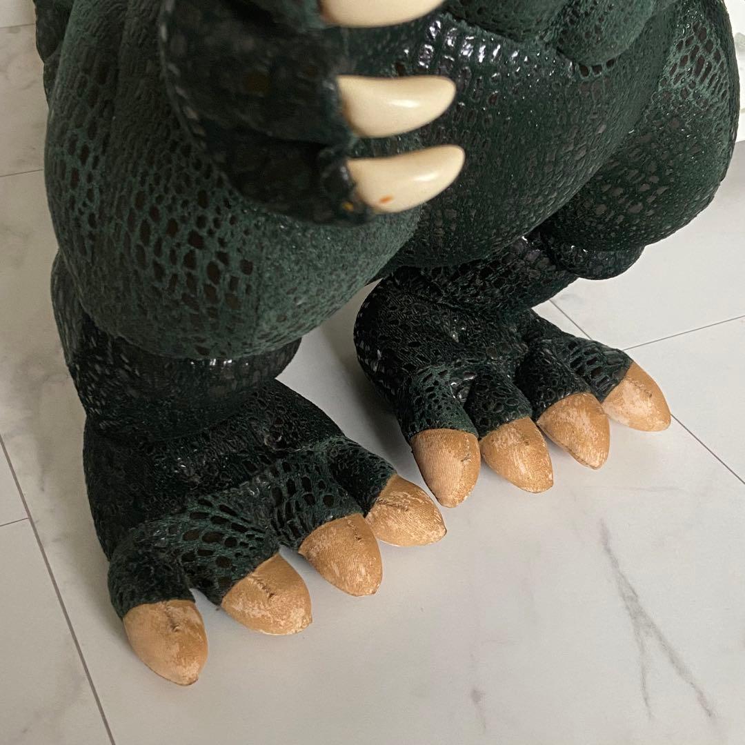 ゴジラ バンダイ スタッフドフィギュア