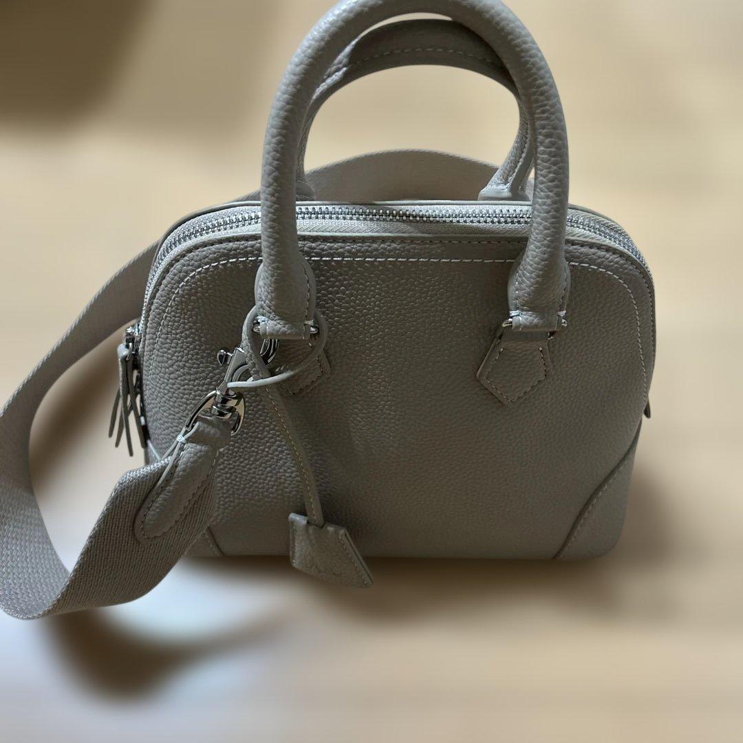 Mila Owen♡ワイドショルダーボストンバッグ　ベージュ