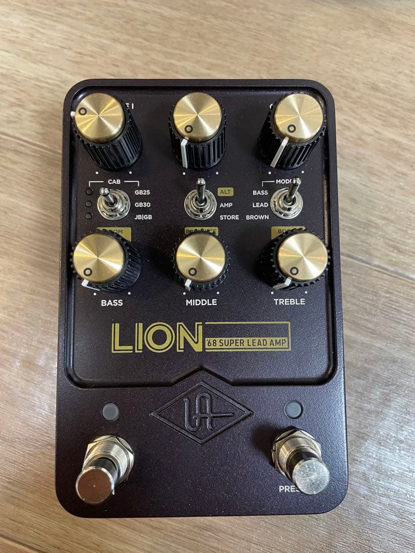 UAFX LION 68 SUPER LEAD AMP ギターエフェクター
