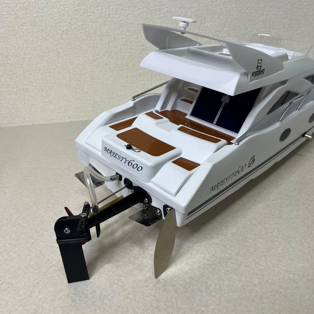 京商 EP マジェスティ600 レディセット 電動クルーザー ラジコン ボート