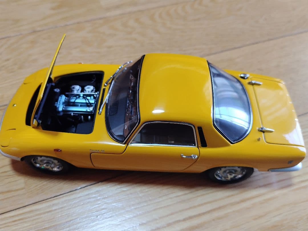 AUTOart「LOTUS ELAN S/E COUPE」1:18