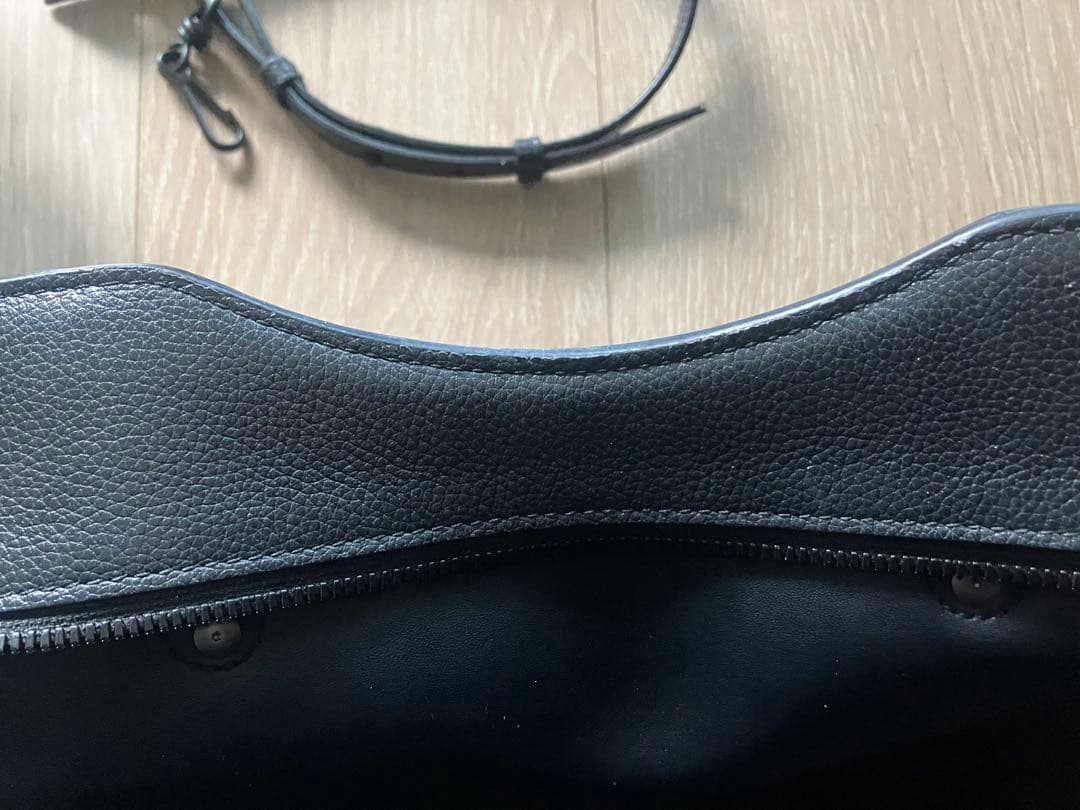 バレンシアガ　バッグ ネオクラシック ショルダー　ハンドバッグ ブラック