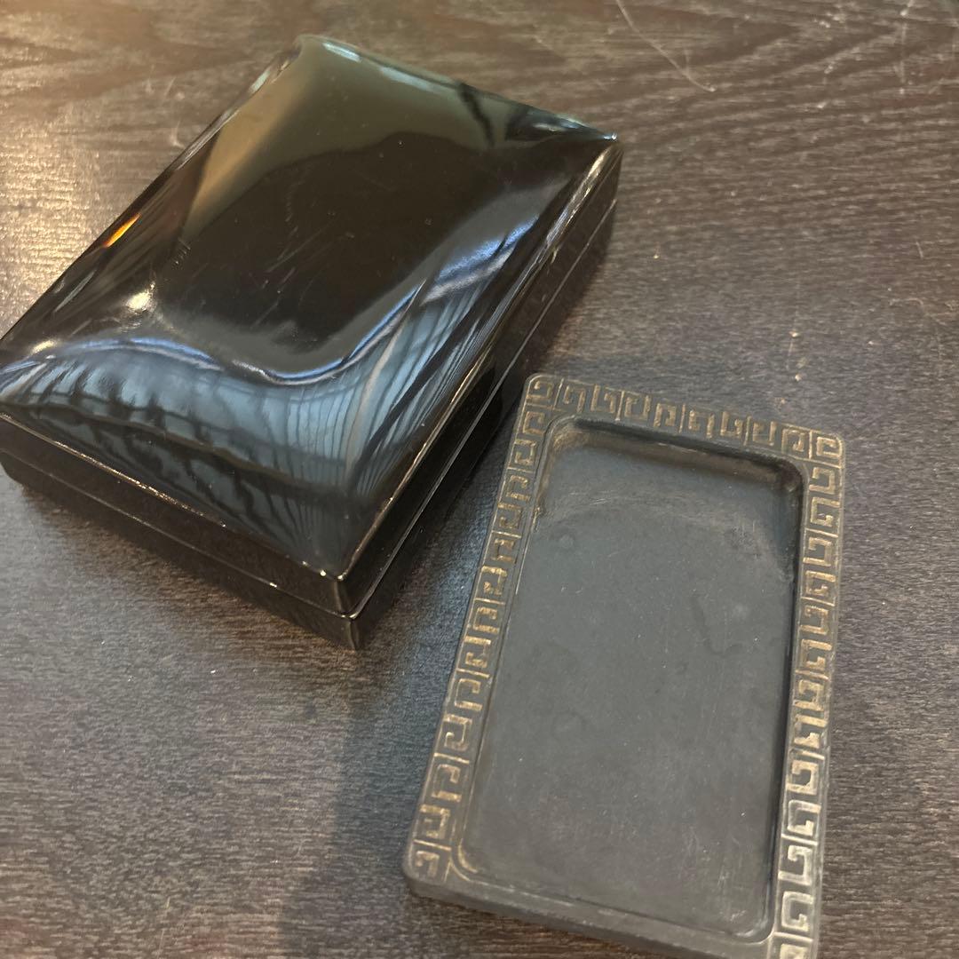 歙州硯 硯　　漆塗箱入り