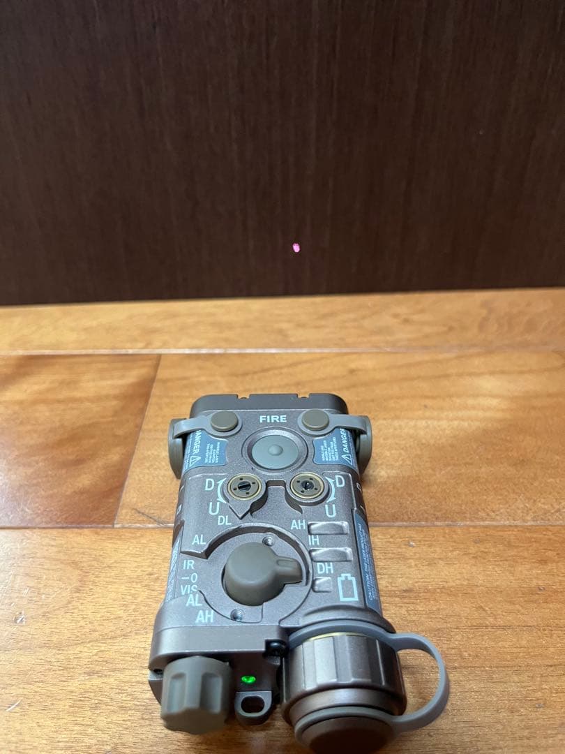 WADSN NGAL レプリカ