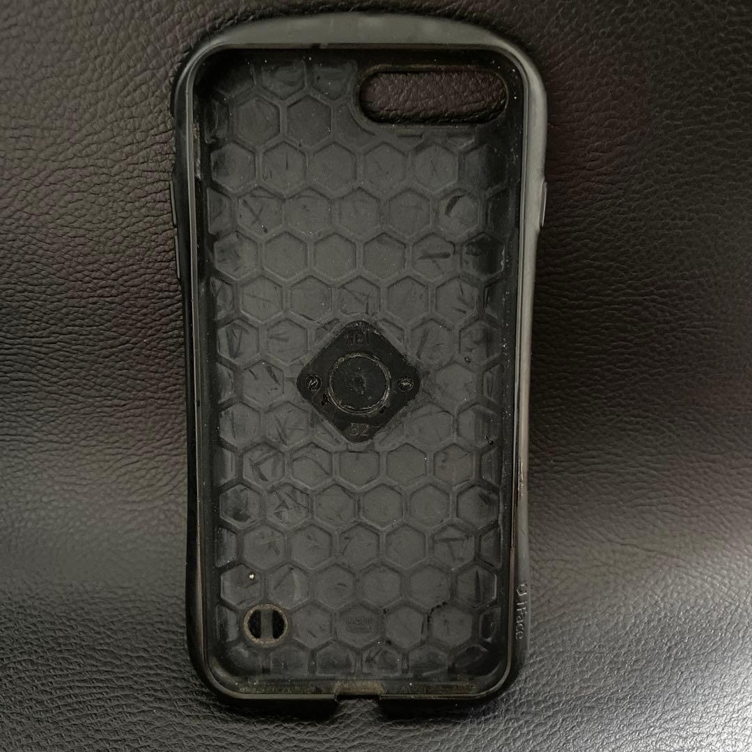 iPhone 8 Plus 64GB（カラー：GOLD）