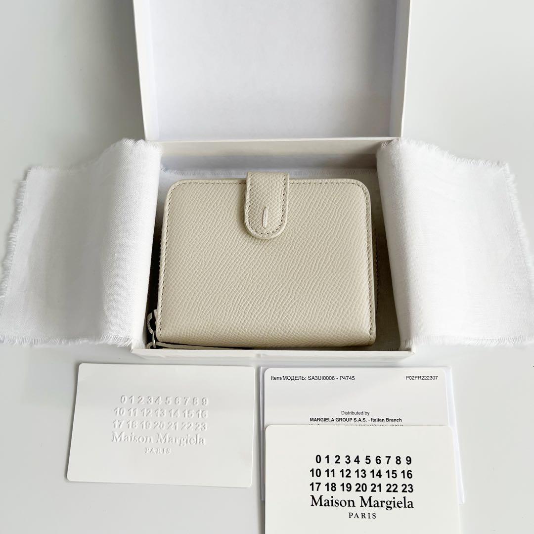 新品 未使用　メゾンマルジェラ ジップアラウンド コンパクトウォレット 財布