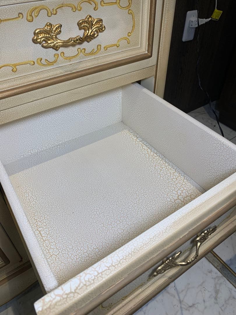 ☆送料無料☆ アンティーク　キャビネット