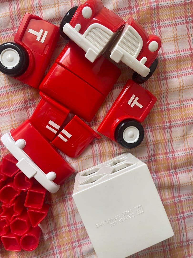 ペコちゃん　ポコちゃん　不二屋　車　型はめ　パズル　ミニカー　レトロ　貴重品